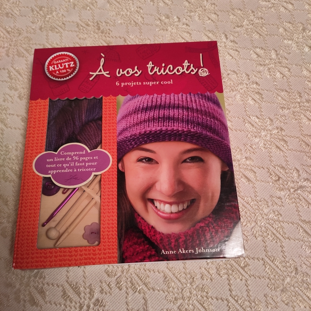 NWT Klutz Knitting Kit with Purple and Pink Yarn